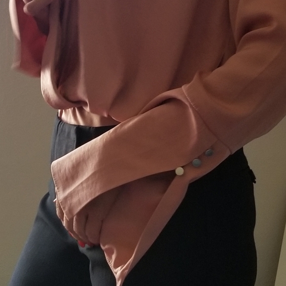 🔥K/Lab Blouson Bodysuit Flarred Sleeve - Picture 4 of 9